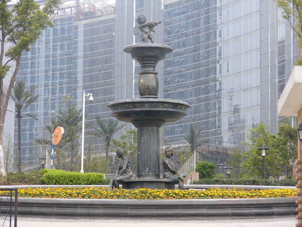 南京下关世贸国际花园雕塑工程  昆明佳萌景观工程有限公司